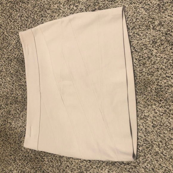 Brand new Express size 2 - tan mini skirt - Picture 3 of 7